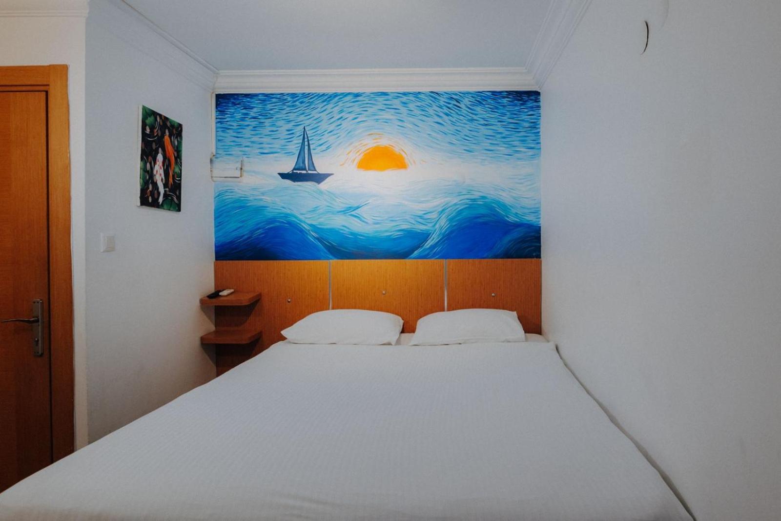 Deniz Pansiyon İzmir Exterior photo