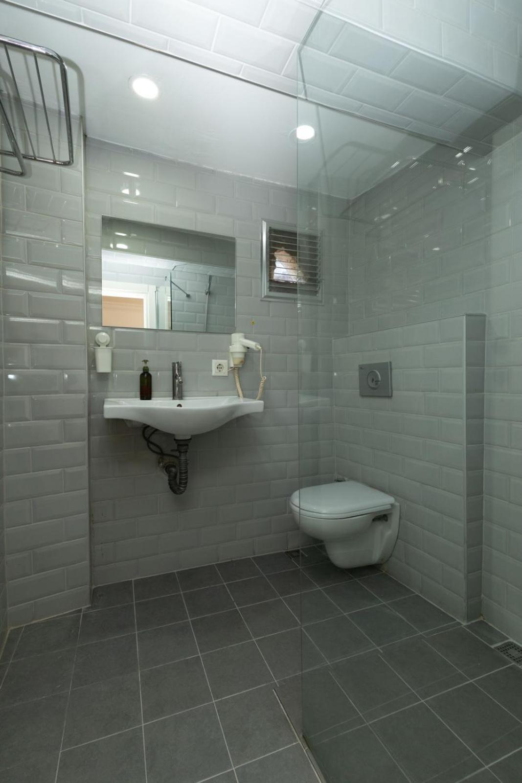 Deniz Pansiyon İzmir Exterior photo